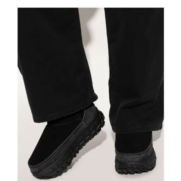 UGG All Gender Venture Daze Ultra Mini Cozy Boot - Picture 2 of 6